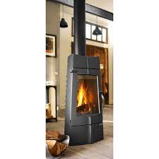 Печь-камин чугунный Invicta Chamane 14 в интерьере Амазонка бай фото  в Орше