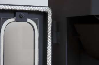 Стальной недорогой камин Бавария призматик пристенно-угловой фото в Орше