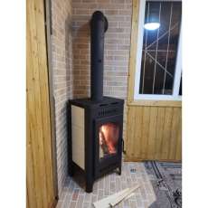 Недорогой камин со стеклом Бавария Оптима с плитой фото в интерьере в Орше