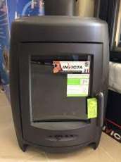 Печь-камин чугунный Invicta La Borne 2 в интерьере Амазонка бай фото в Орше