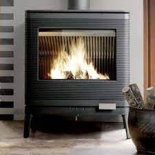 Печь-камин чугунный Invicta Kazan в интерьере Амазонка бай фото в Орше